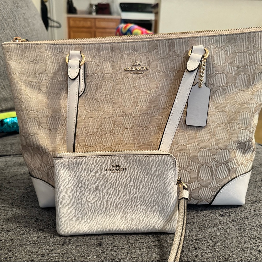 Coach Cream Tote Bag & wristlet